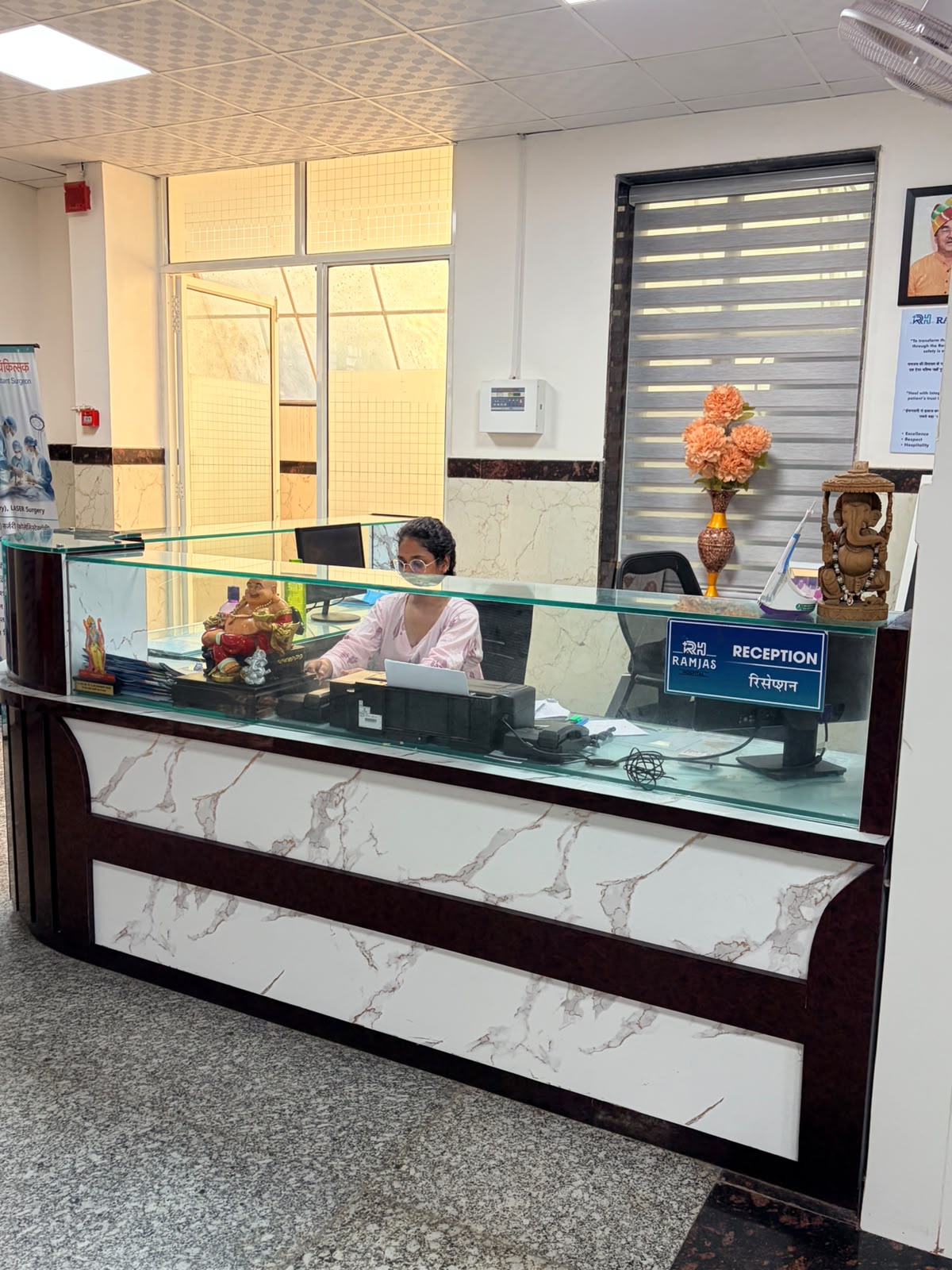 Ramjas Dental Hospital reception in Jaipur